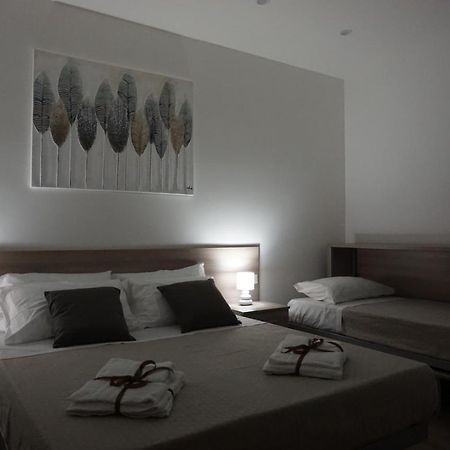 Azzisa Holidays Suite ปาแลร์โม ภายนอก รูปภาพ