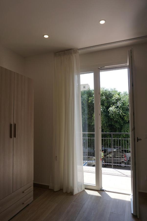 Azzisa Holidays Suite ปาแลร์โม ภายนอก รูปภาพ